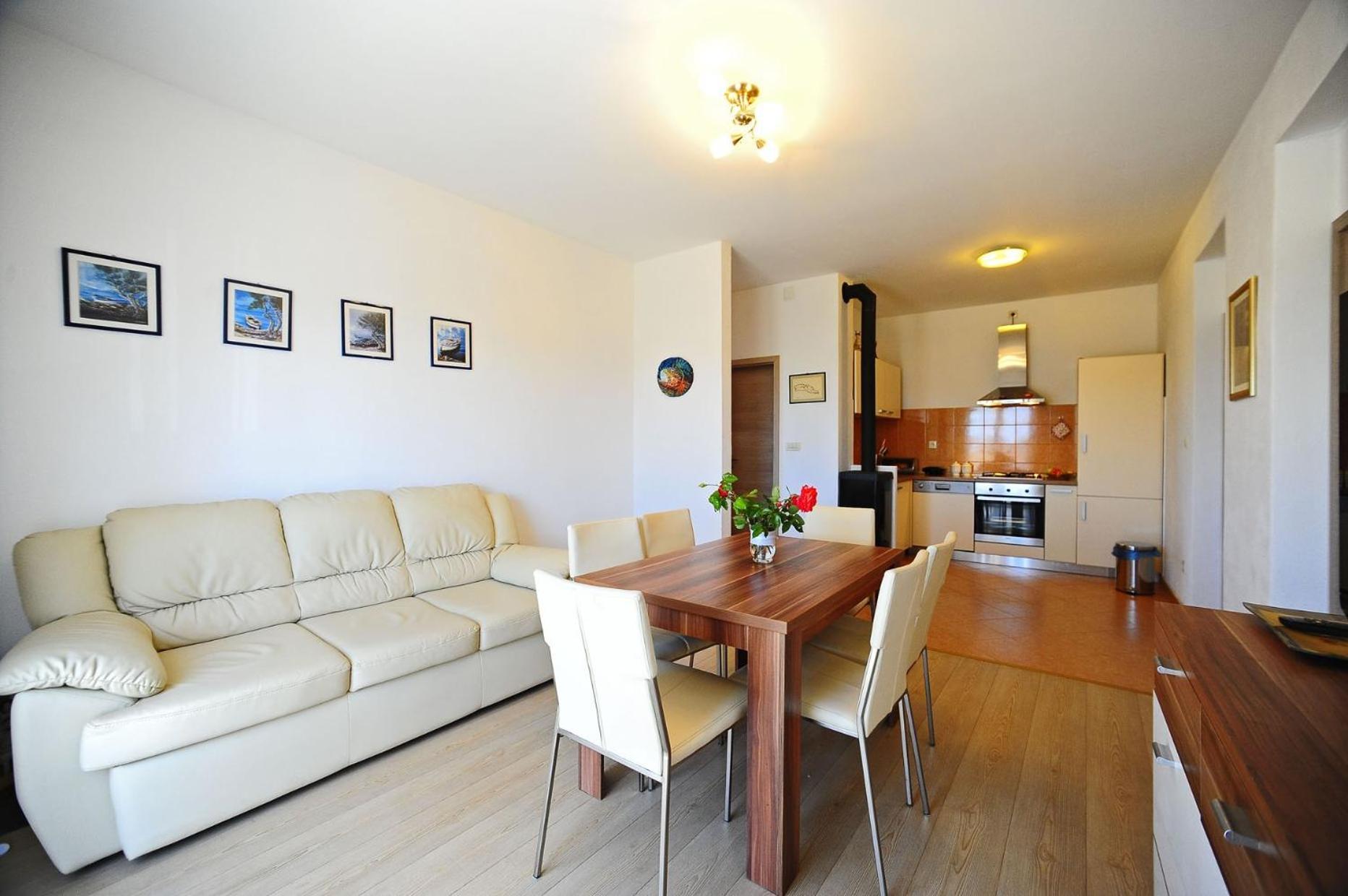 גרוהוטה Apartments With A Parking Space Gornje Selo, Solta - 15545 חדר תמונה